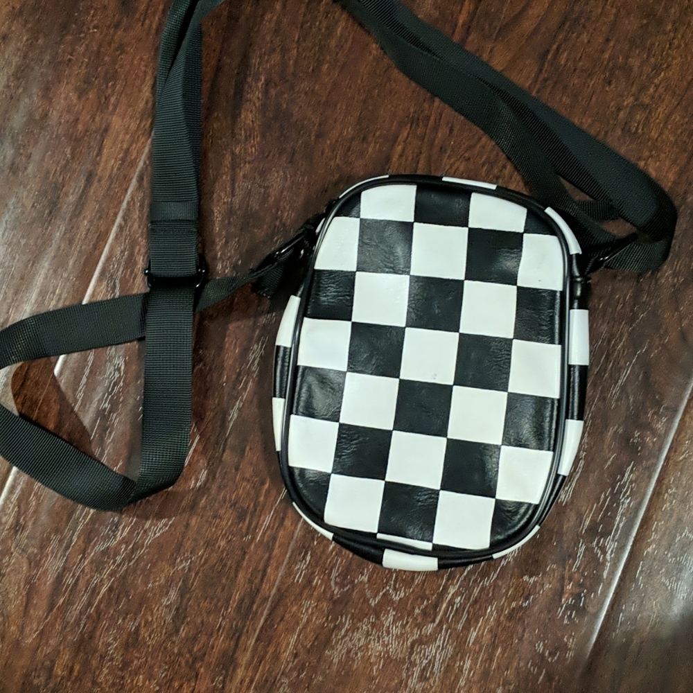 Crossbody bag